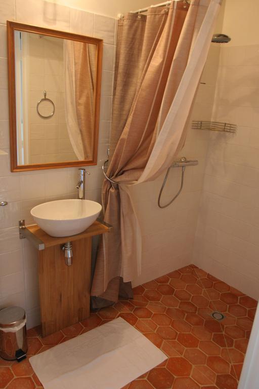 Bed and Breakfast Fleurs De Vignes Piscine Montagny-les-Beaune Номер фото